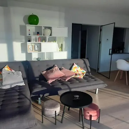 Apartment With Frontal Sea View With 3 Bedrooms